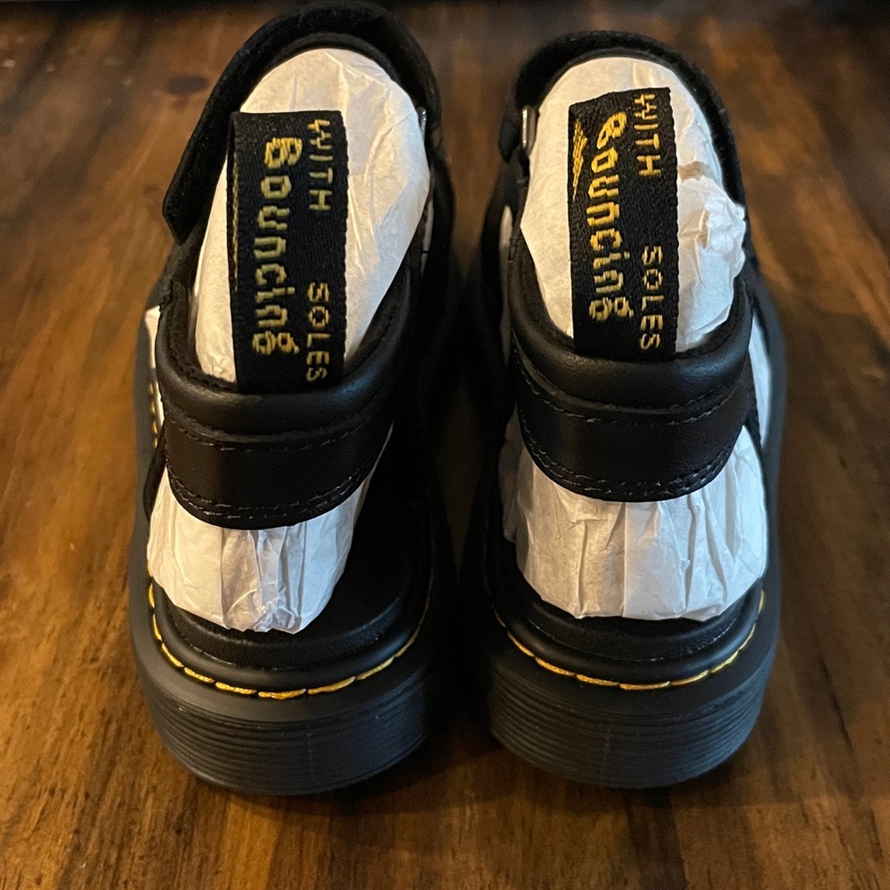 NEW Dr. Martens Girls Black Leather Klaire Sandals - Picture 3 of 5